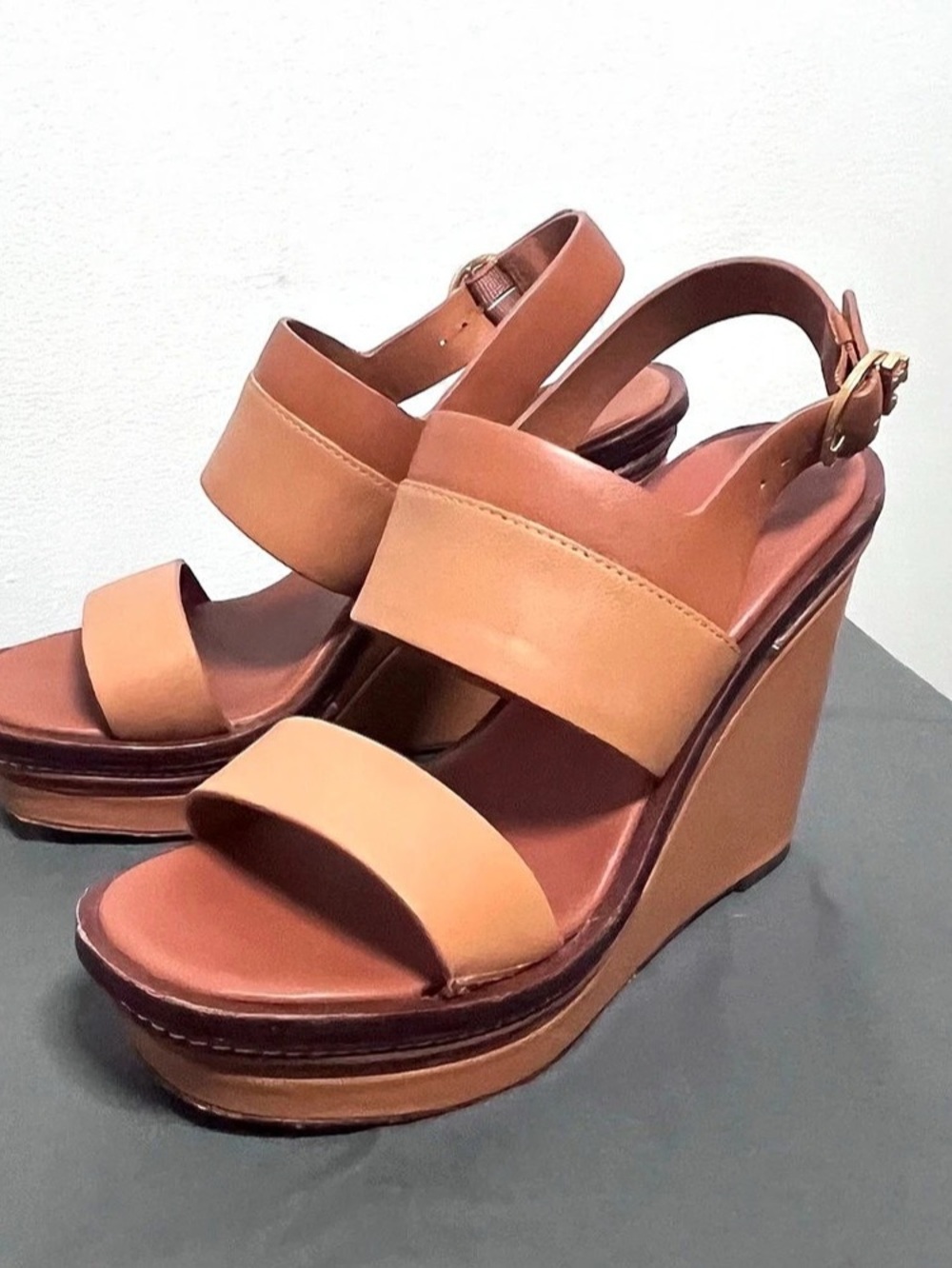 Tory Burch Selby Wedge Sandals Size 5.5 Brown Tan Leather Buckle